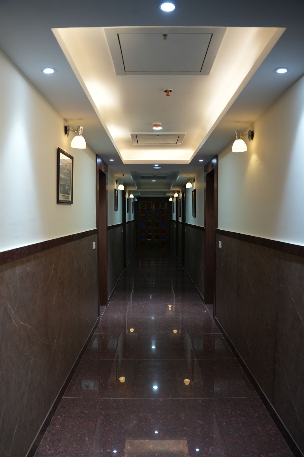 Hotel Club Elaaka Architecture & Entrance - Mani Tower