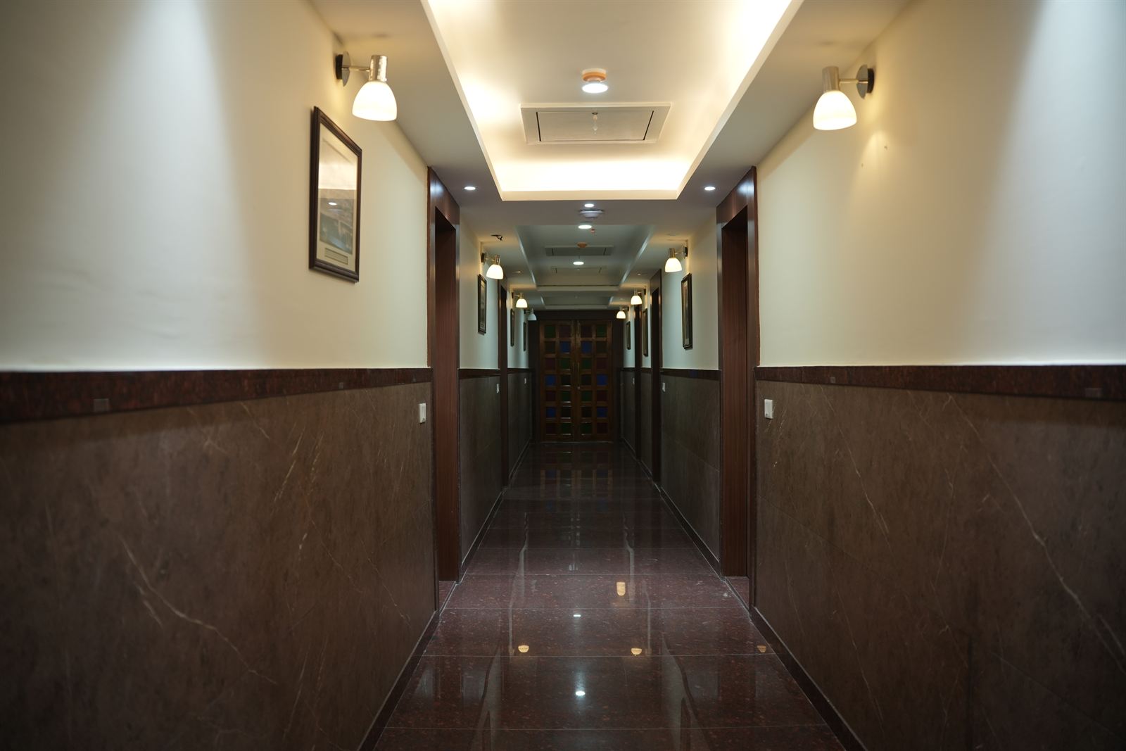 Hotel Club Elaaka Architecture & Entrance - Mani Tower