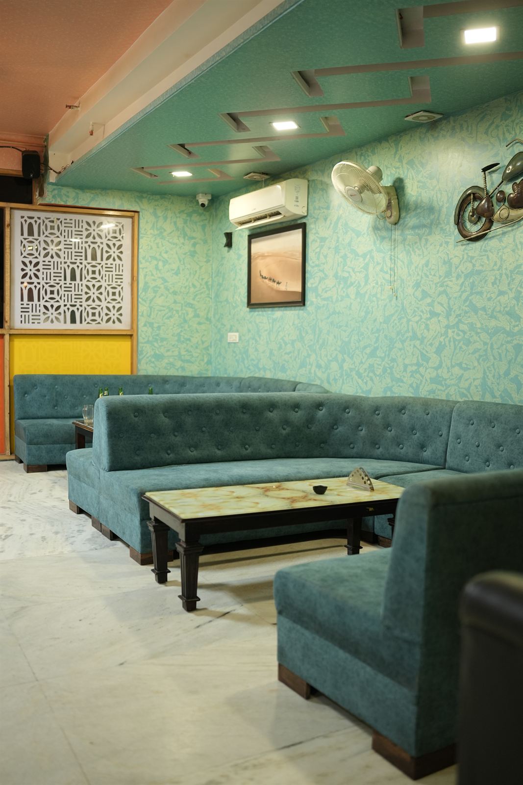 Vibrant Dancing Lounge & Plush VIP Sofas