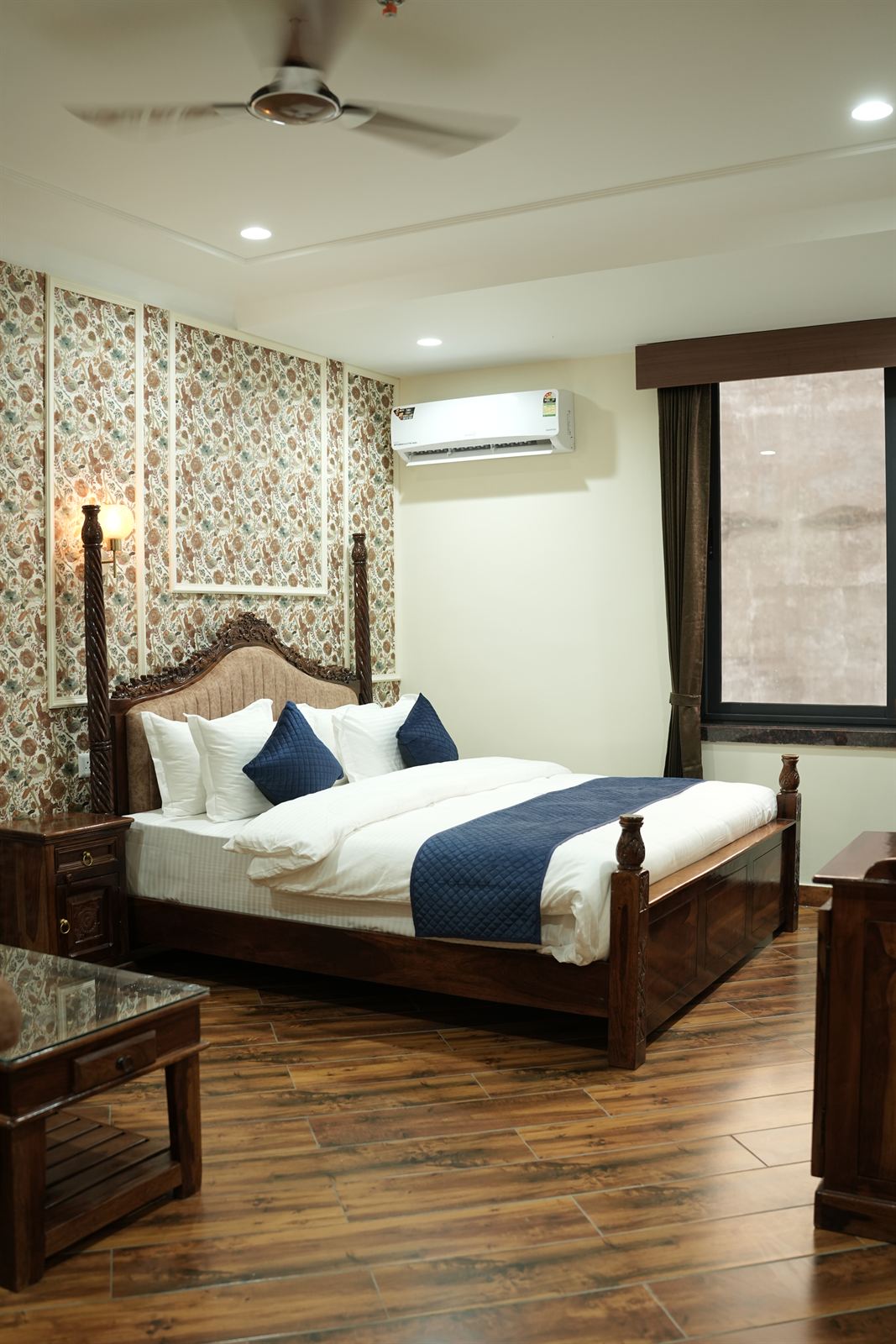 Grand Presidential Suite & Panoramic View